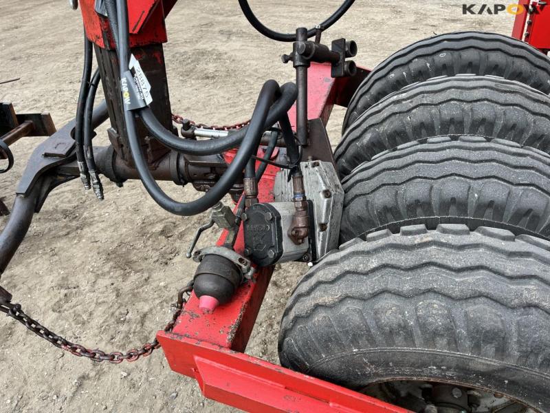 Kverneland Accord + Einböck Seed Machine + Snail 23