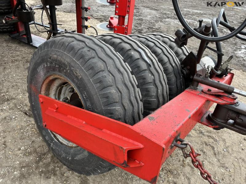 Kverneland Accord + Einböck Seed Machine + Snail 27