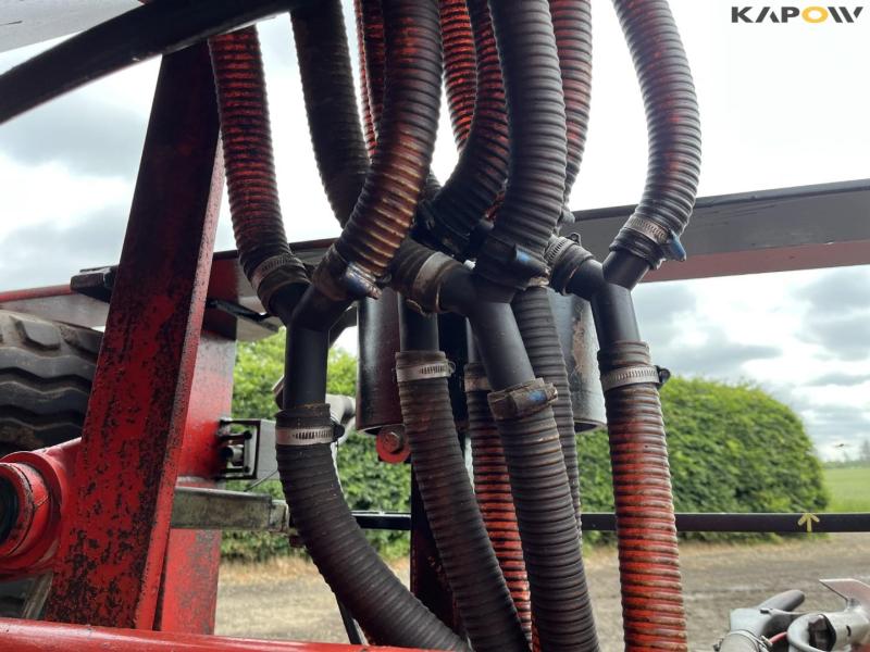 Kverneland Accord + Einböck Seed Machine + Snail 37