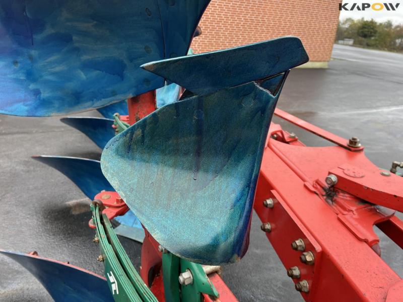 Kverneland EG 6 furrow reversible plough 15