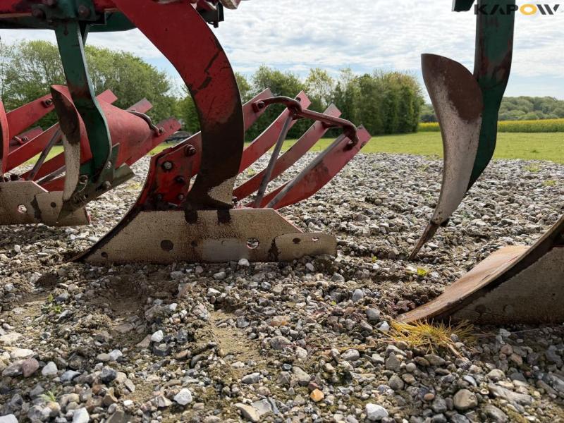 Kverneland EG100 furrow plough 27