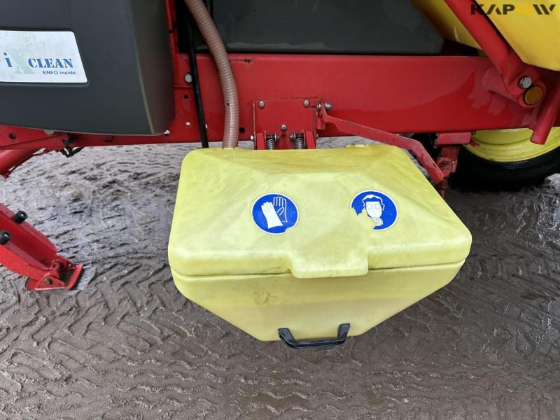 Kverneland IXtrack C60 sprayer 18