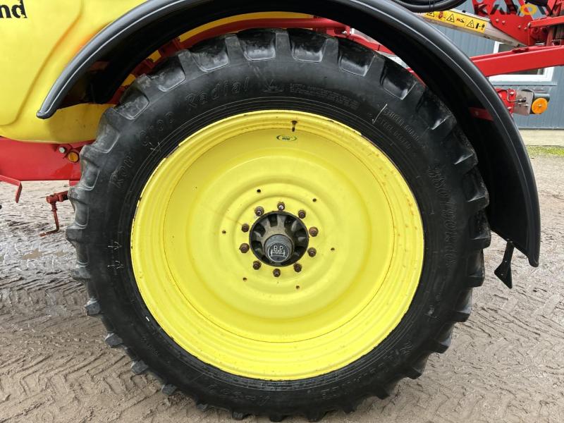 Kverneland IXtrack C60 sprayer 62