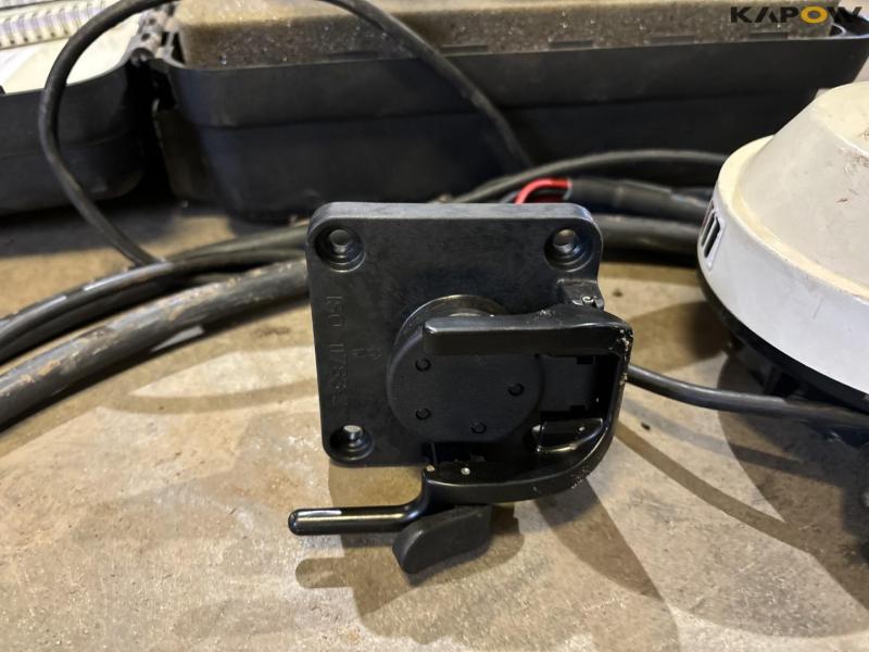 Kverneland IXtrack C60 sprayer 76