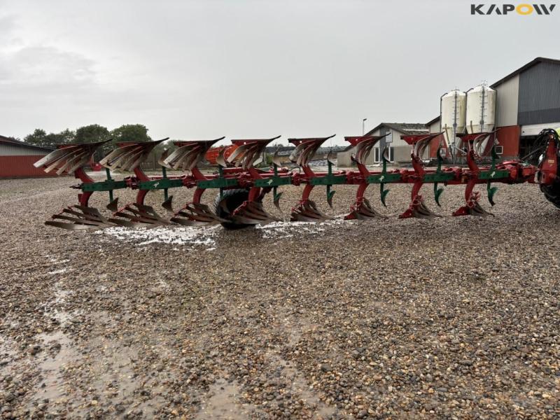 Kverneland PG100 8 furrow plough 71