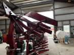 Kverneland PG100 8 furrow plough 37