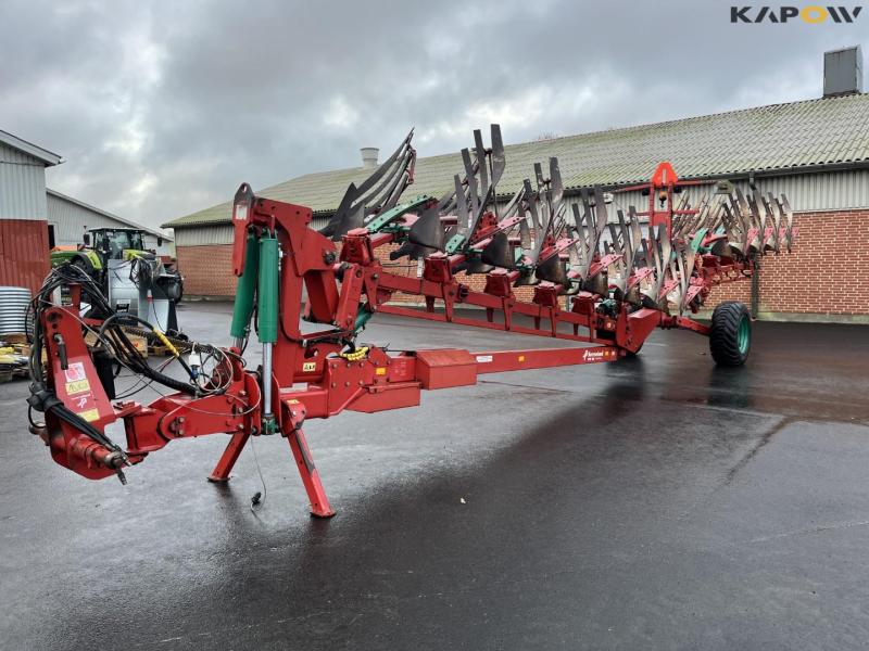Kverneland PW 100 10 furrow reversible plough 1
