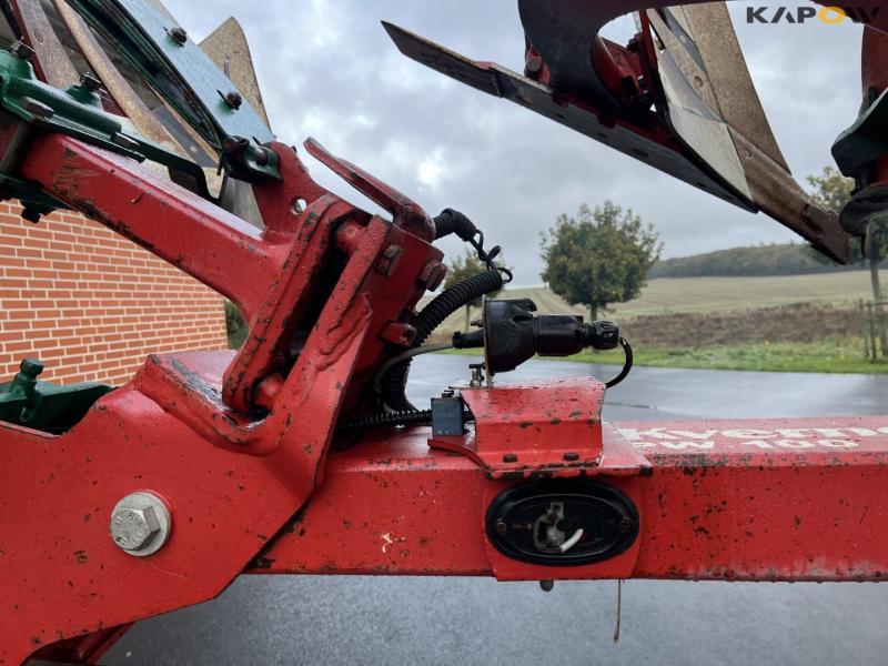 Kverneland PW 100 10 furrow reversible plough 29