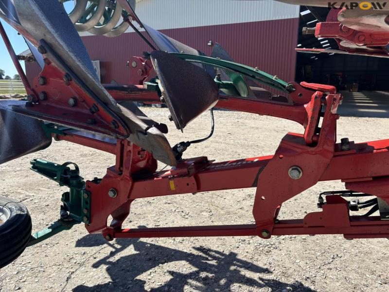 Kverneland PW 100 8 furrow reversible plough 56