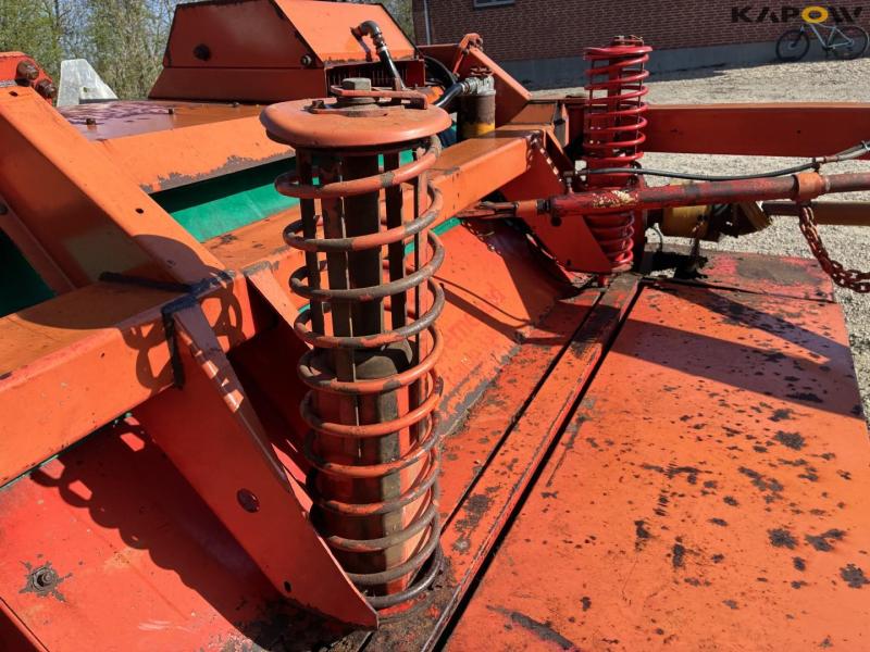 Kverneland taarup 338b/328E seeding set with front mower 43