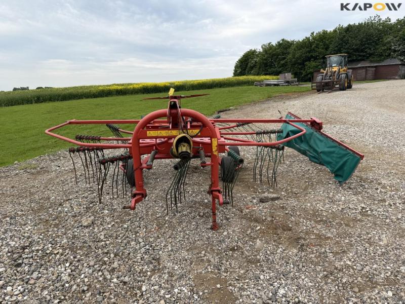 Kverneland taarup 9142 hay rake 2