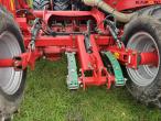 Kverneland U-Drill 4000 plus with HE-VA pits 27