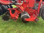 Kverneland U-Drill 4000 plus with HE-VA pits 31