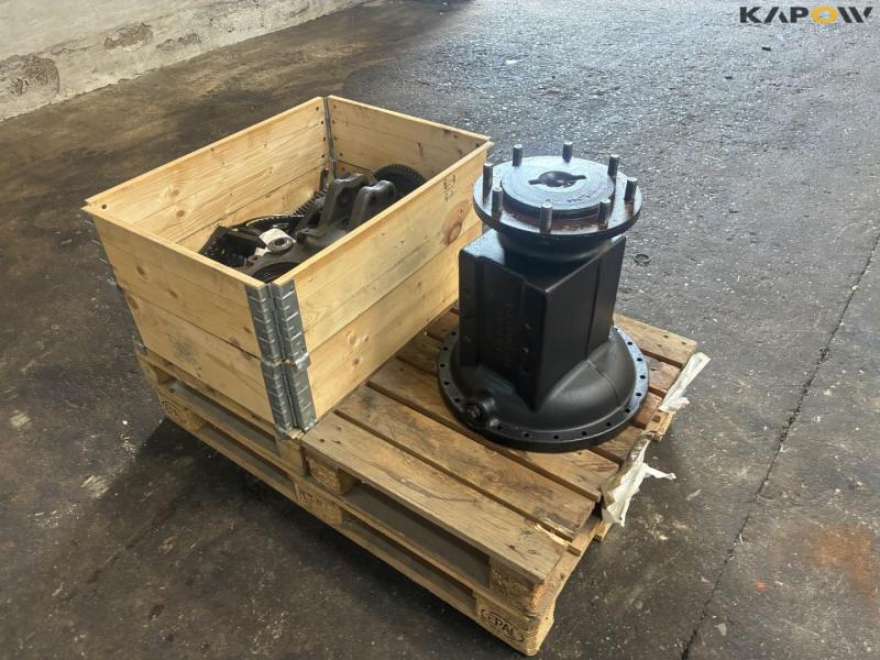 Leg for Valtra T171/ PTO housing unknown 3