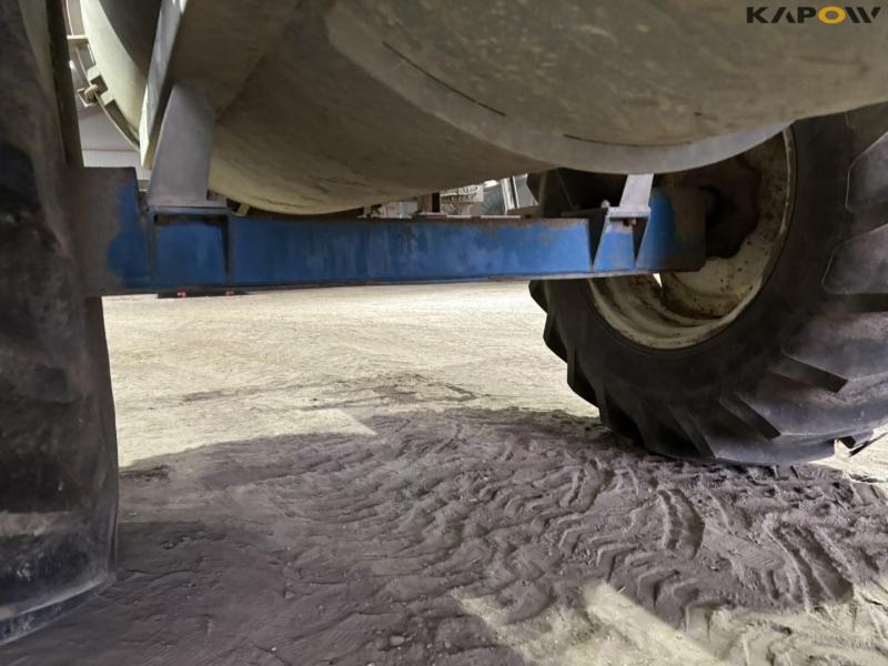 The Låsby wagon 6000 liters 20