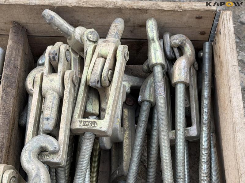 Locks for twin wheels 12