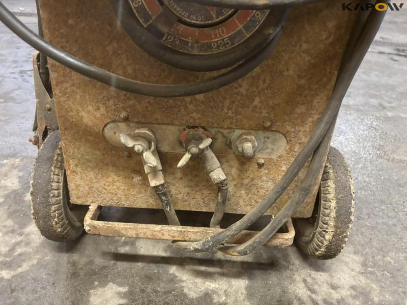 Larsen ELT16 welder 17