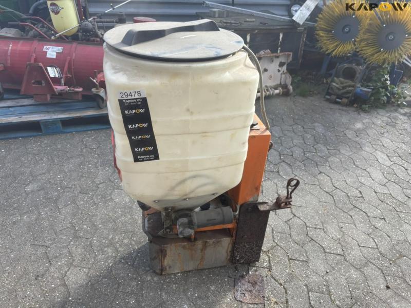 Lehner salt spreader 8