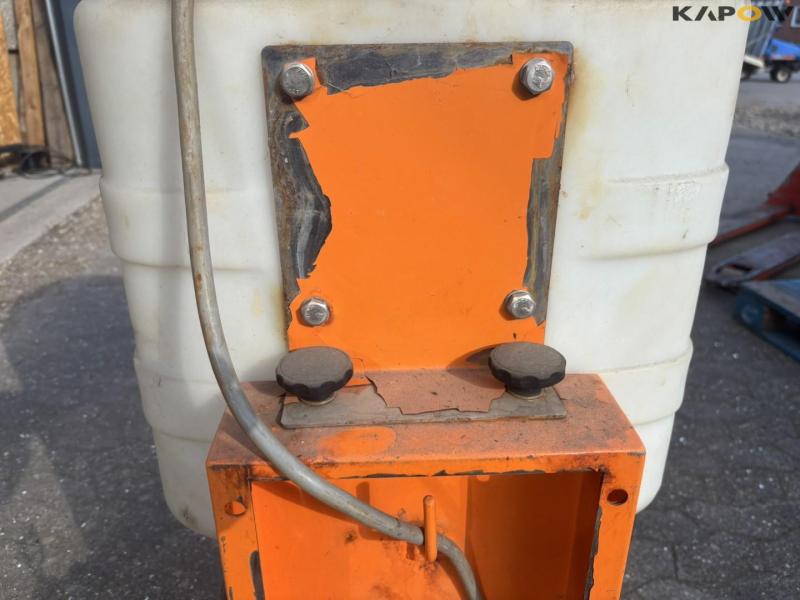 Lehner salt spreader 20