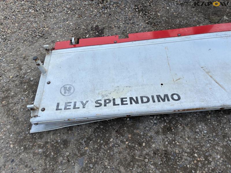 Lely 320F frame and curtains 16