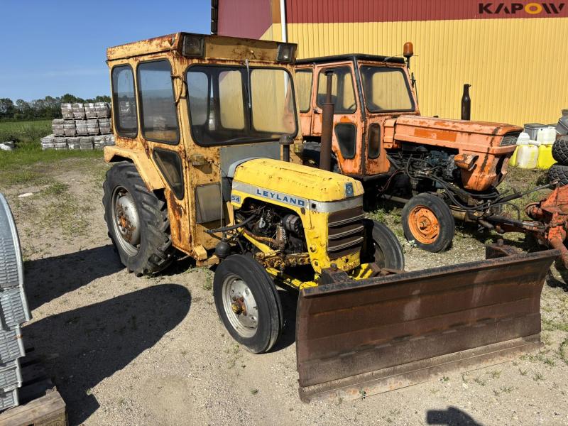 Leyland 154 with snowplow 3