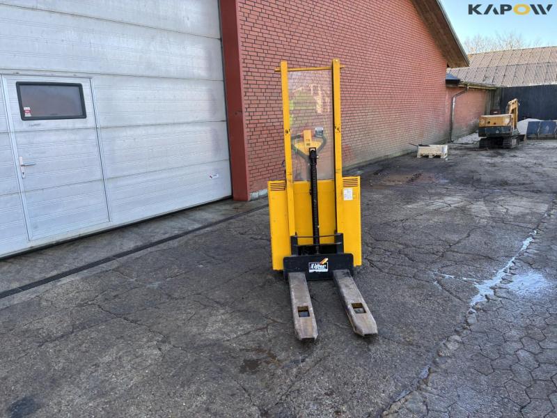 Lifter GX10/16 electric pallet truck 4