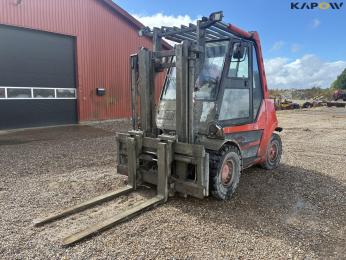Linde H60D-02 diesel forklift with forks