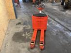 Linde T16 electric stacker 8