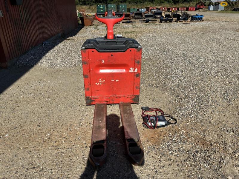 Linde T20AP electric stacker 2