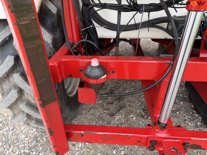 Lindus 7000-24 sprayer 29