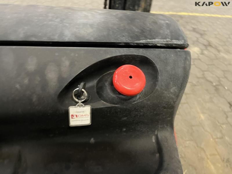 LOC A12 electric forklift 11