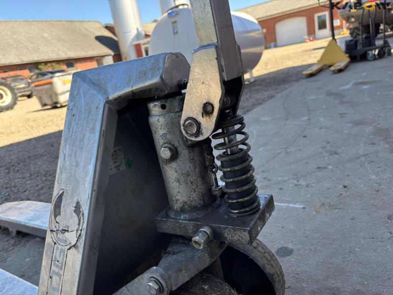 Logitrans GL 2500 pallet truck 14