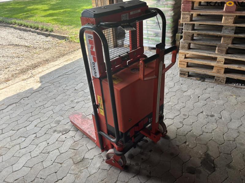 Logitrans LL 1000TE electric pallet truck 7