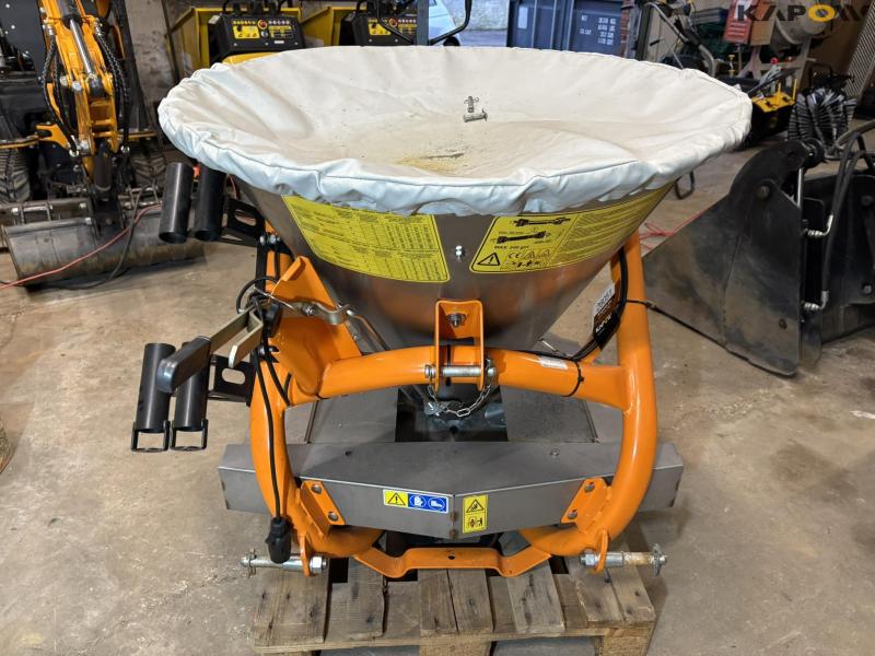 LS Cosmo P-Pro 180 salt spreader - NEW 2