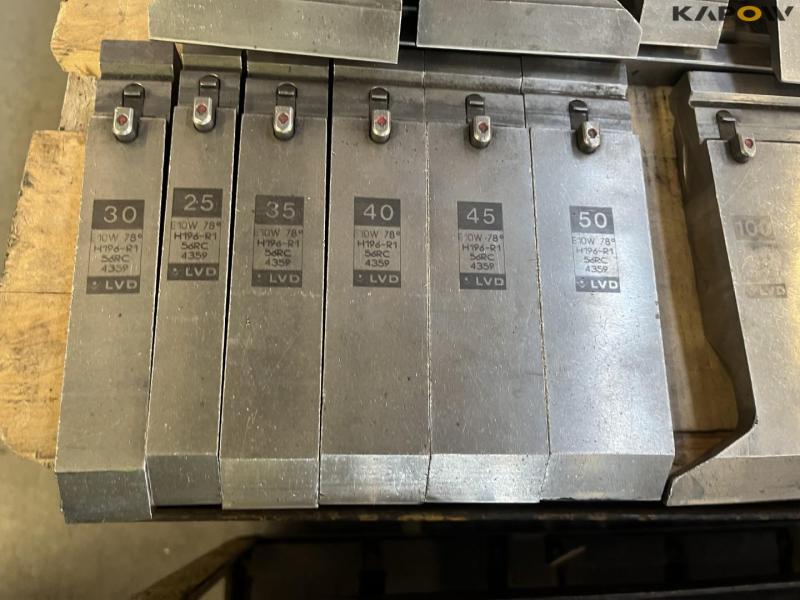 LVD PPEB 110/30 Hydraulic Edge Presses 32