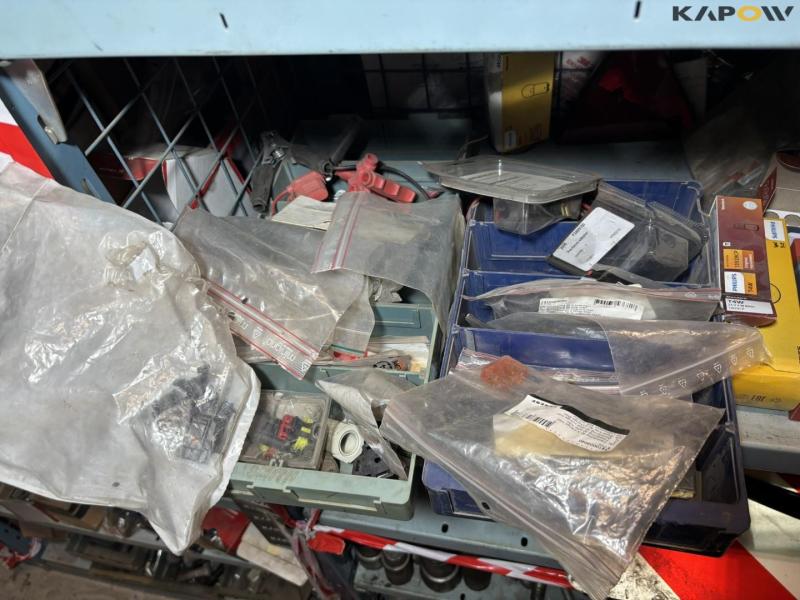 Lights and electrical items 38