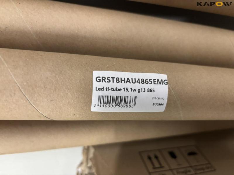 Fluorescent tubes and lamps 12