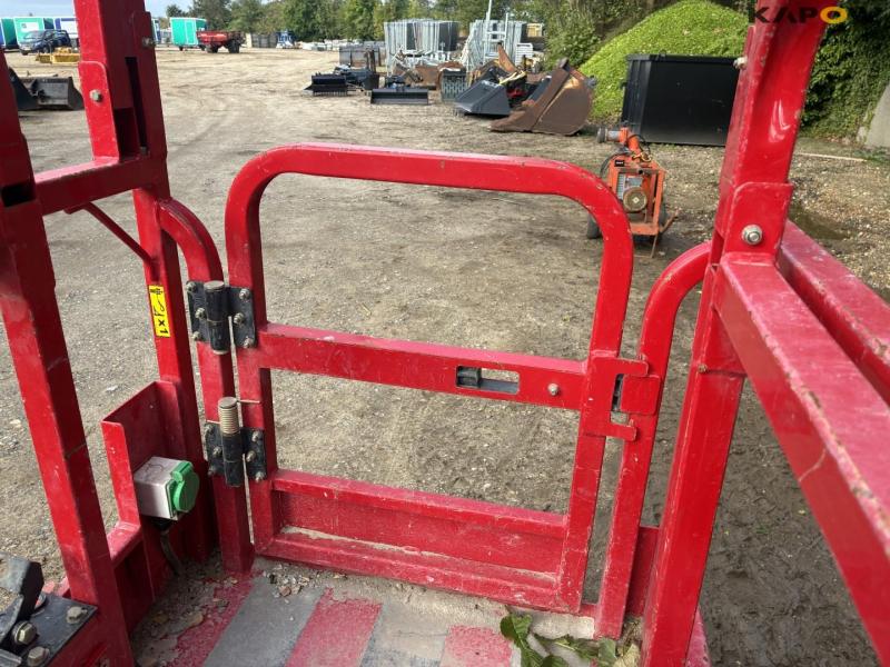 Magni ES0607E scissor lift 21