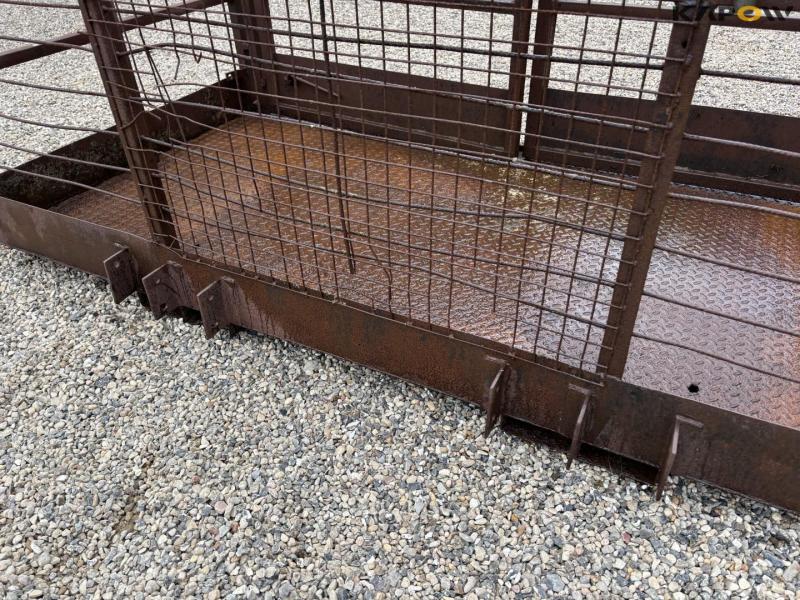 Crew basket for pallet forks 9