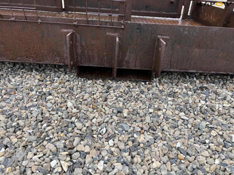 Crew basket for pallet forks 10