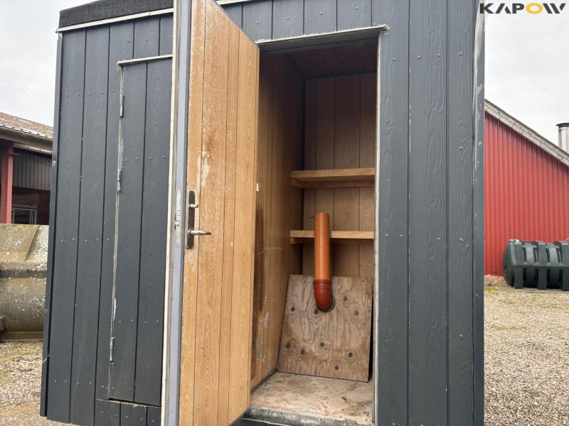 Crew van with toilet 20