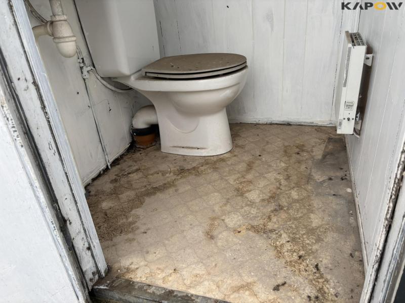 Crew van with toilet 24