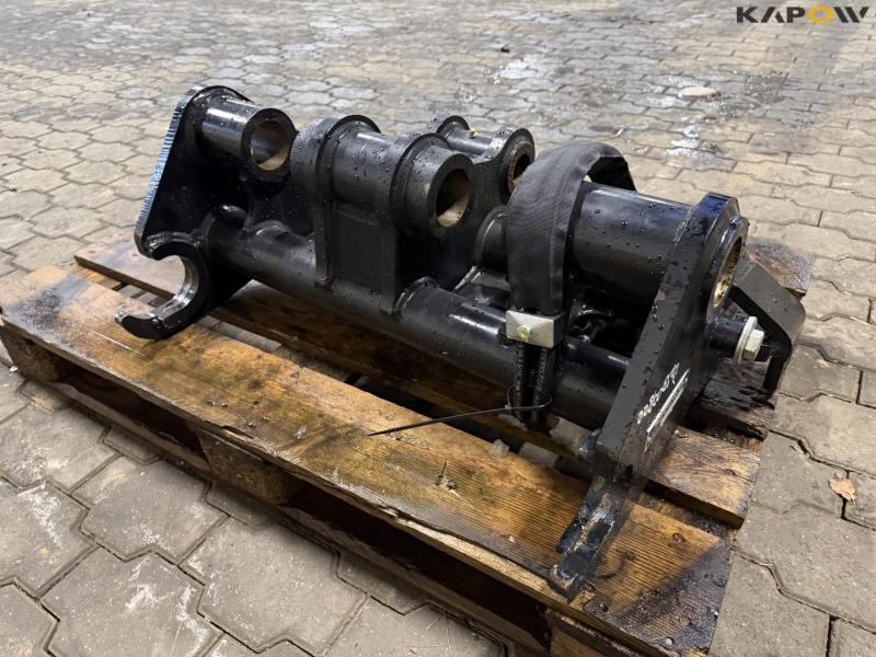 Manitou quick change 17