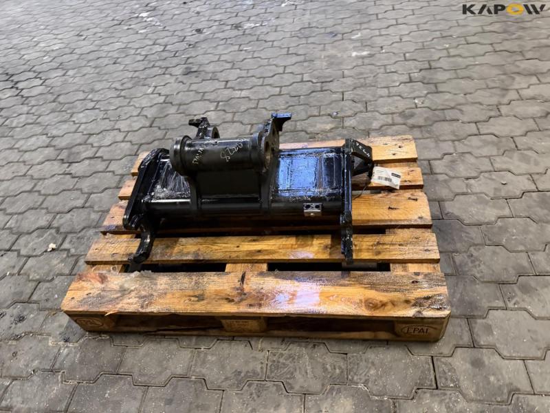 Manitou hydraulic quick hitch 6