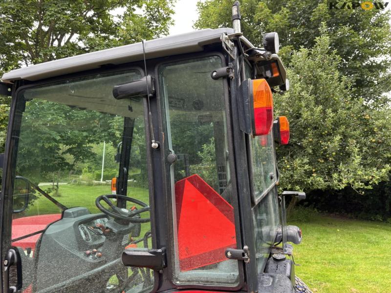 Massey Ferguson 1735 4WD tractor 48