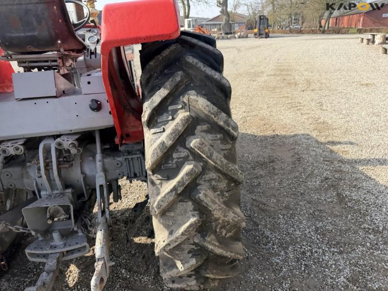 Massey Ferguson 1080 tractor 47