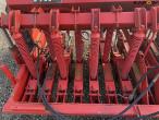 Massey Ferguson 130 seed drill 21