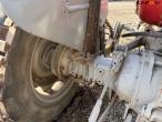 Massey Ferguson 152 tractor 41