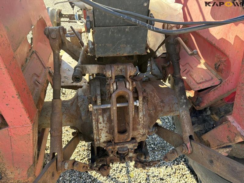 Massey Ferguson 175 tractor 27