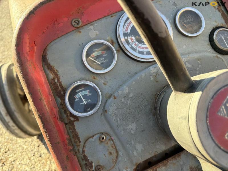 Massey Ferguson 175 tractor 37